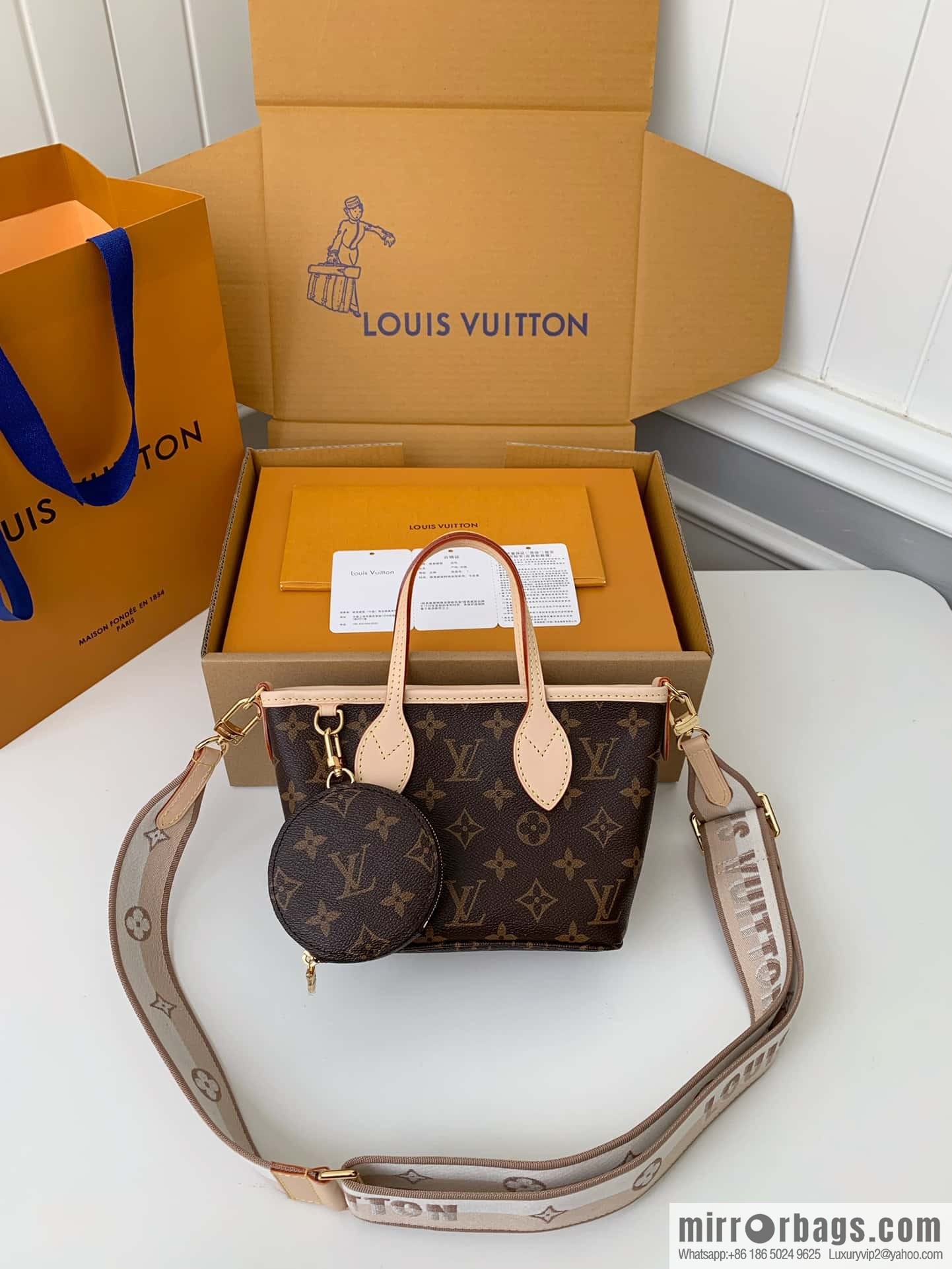 LV M46705 Neverfull BB