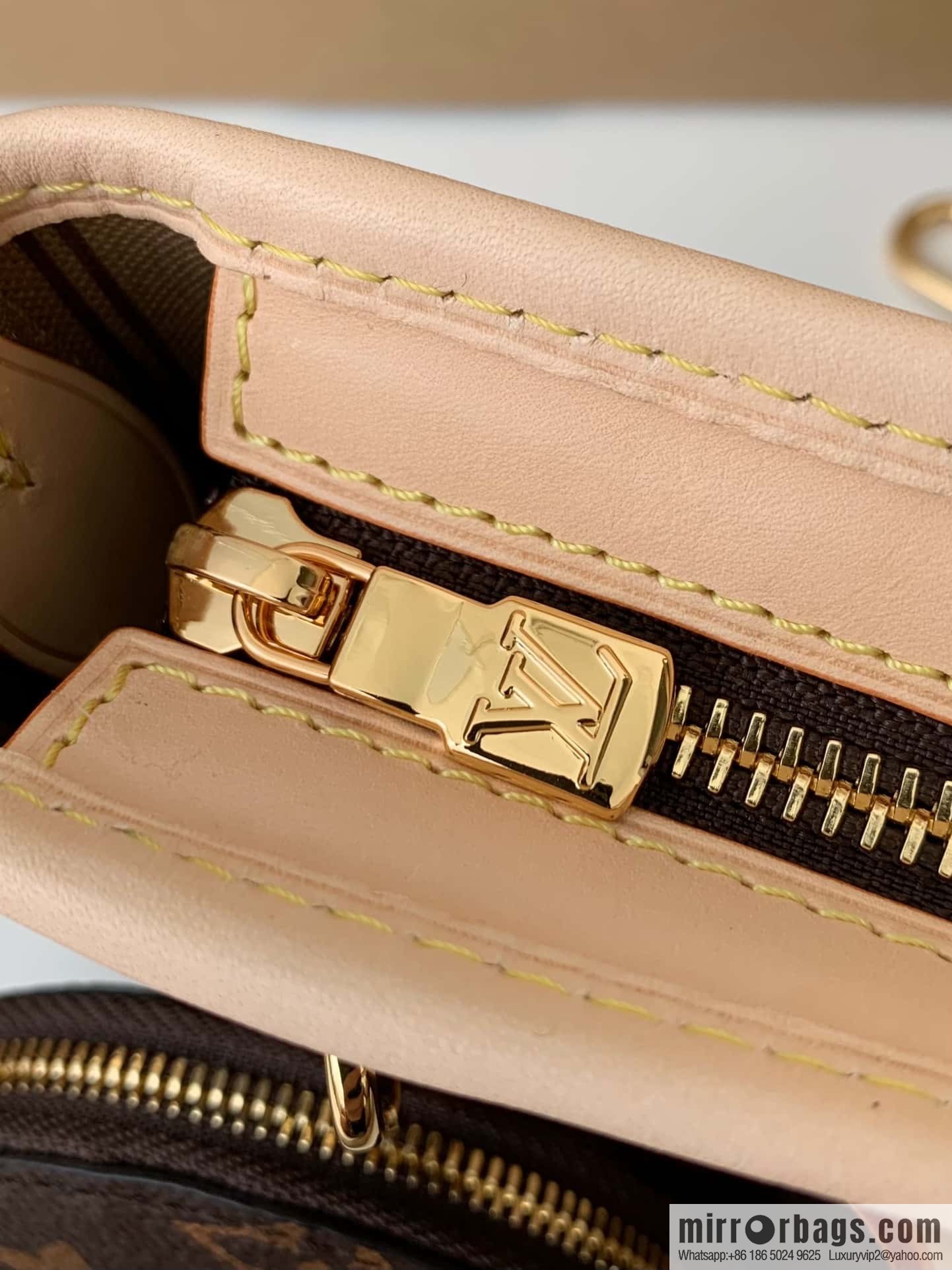 LV M46705 Neverfull BB