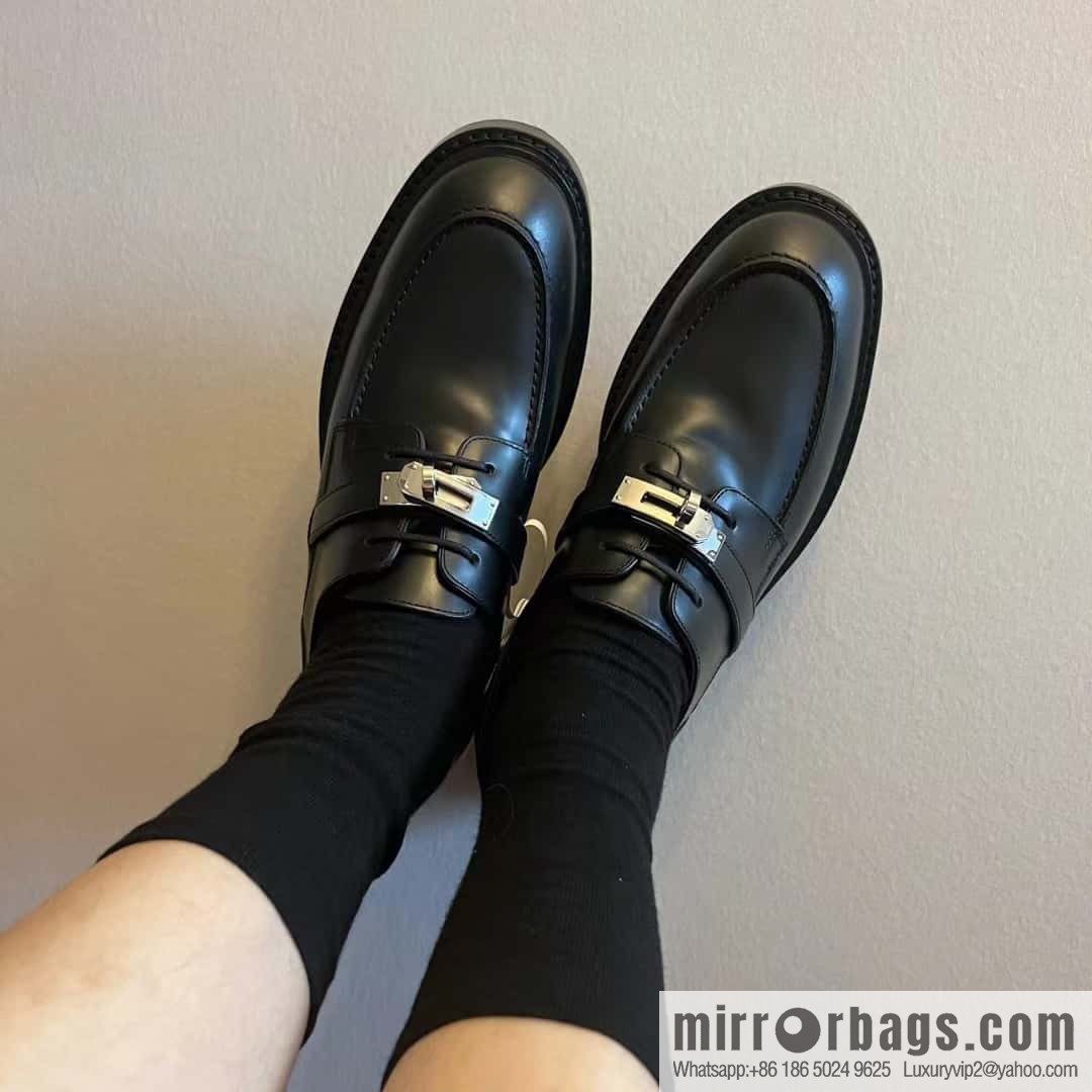 Hermes, Hermes autumn and winter kelly buckle platform loafers