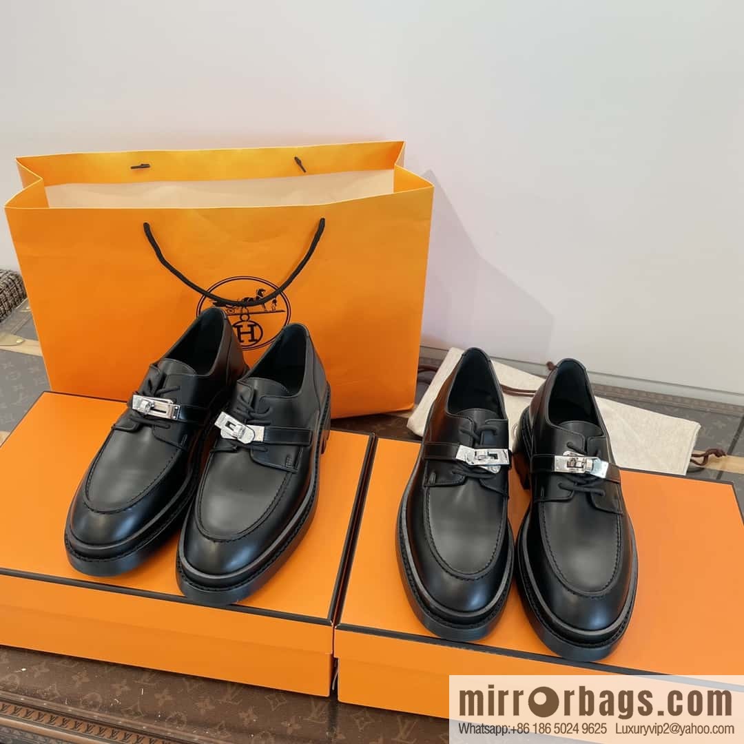 Hermes, Hermes autumn and winter kelly buckle platform loafers