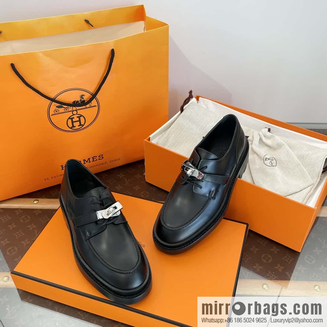 Hermes, Hermes autumn and winter kelly buckle platform loafers