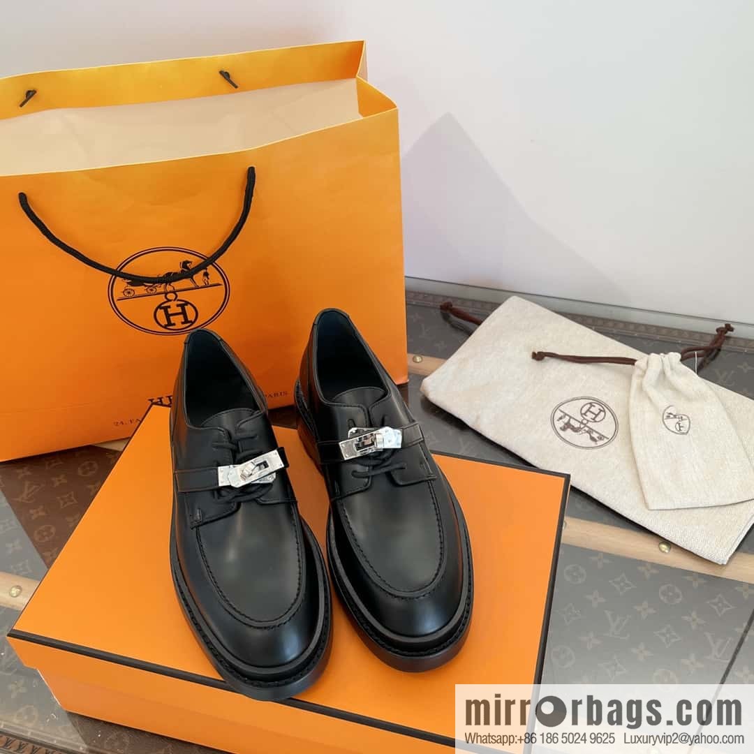 Hermes, Hermes autumn and winter kelly buckle platform loafers