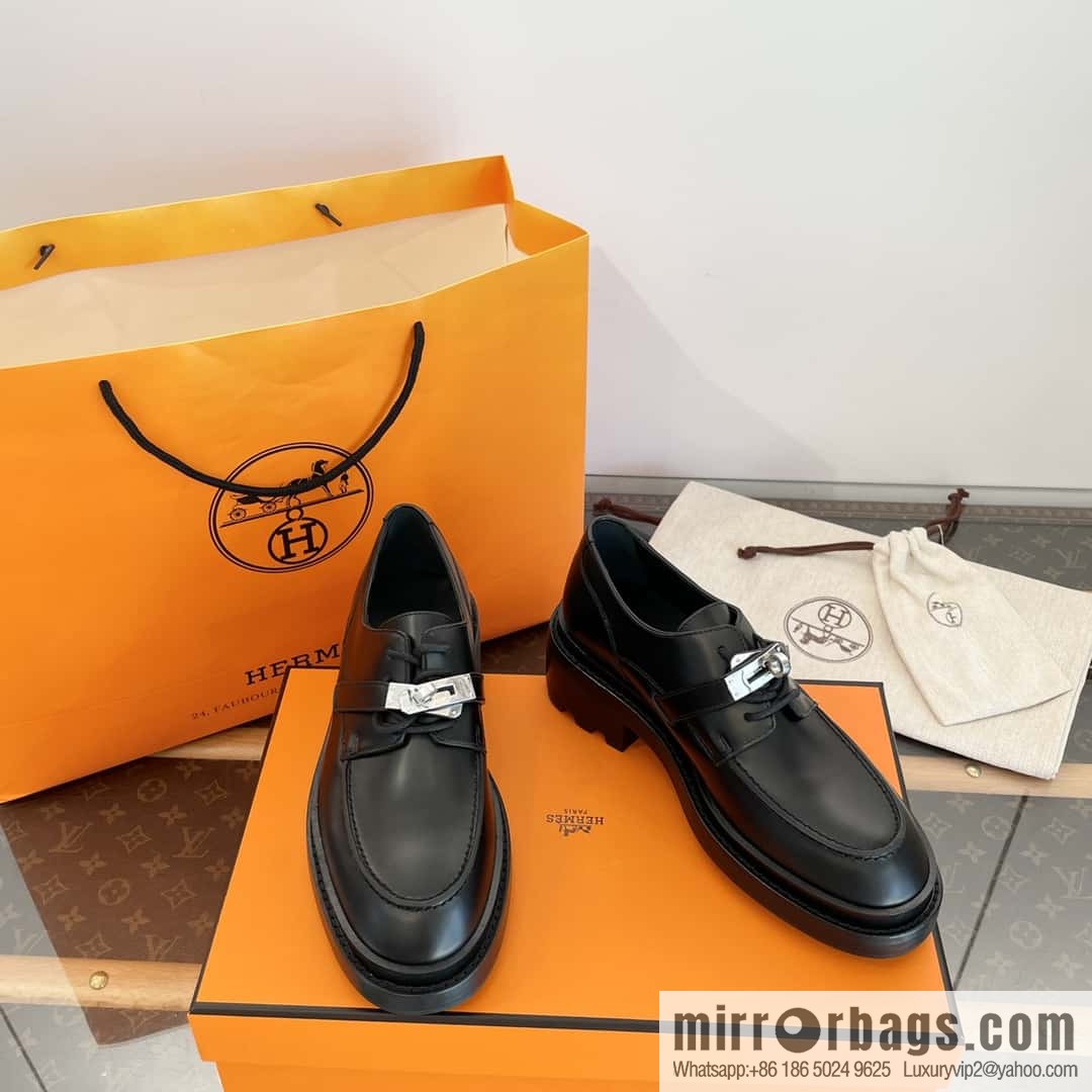 Hermes, Hermes autumn and winter kelly buckle platform loafers