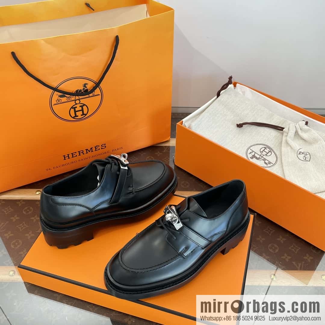 Hermes, Hermes autumn and winter kelly buckle platform loafers