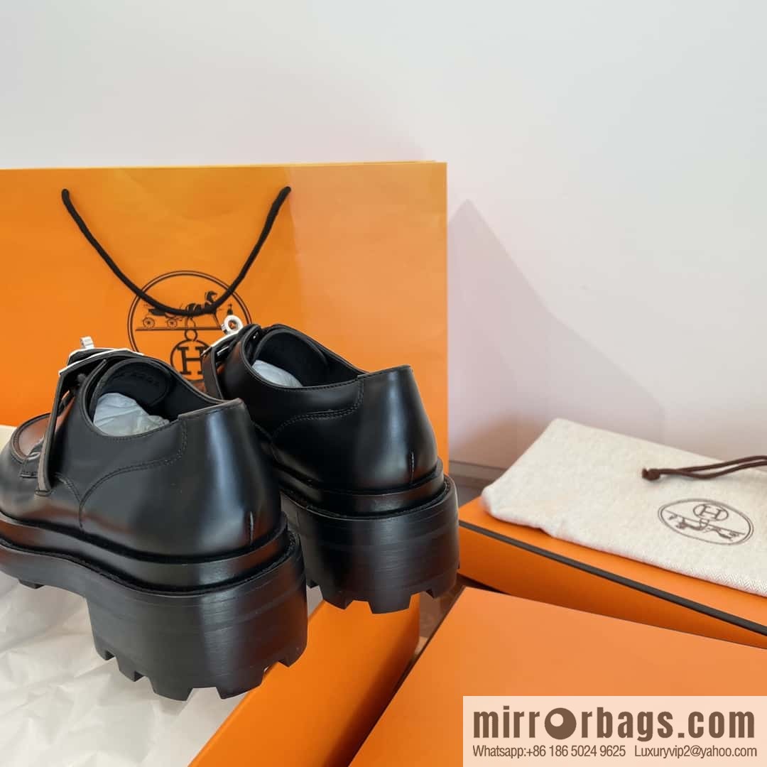 Hermes, Hermes autumn and winter kelly buckle platform loafers