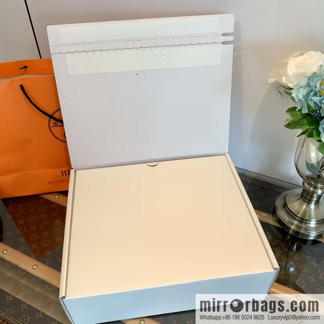 Hermes, Hermes autumn and winter kelly buckle platform loafers
