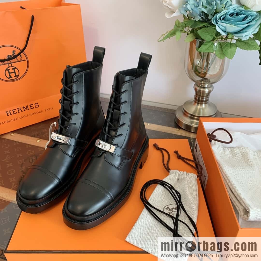 Hermès New Kelly Button Boots for Autumn and Winter