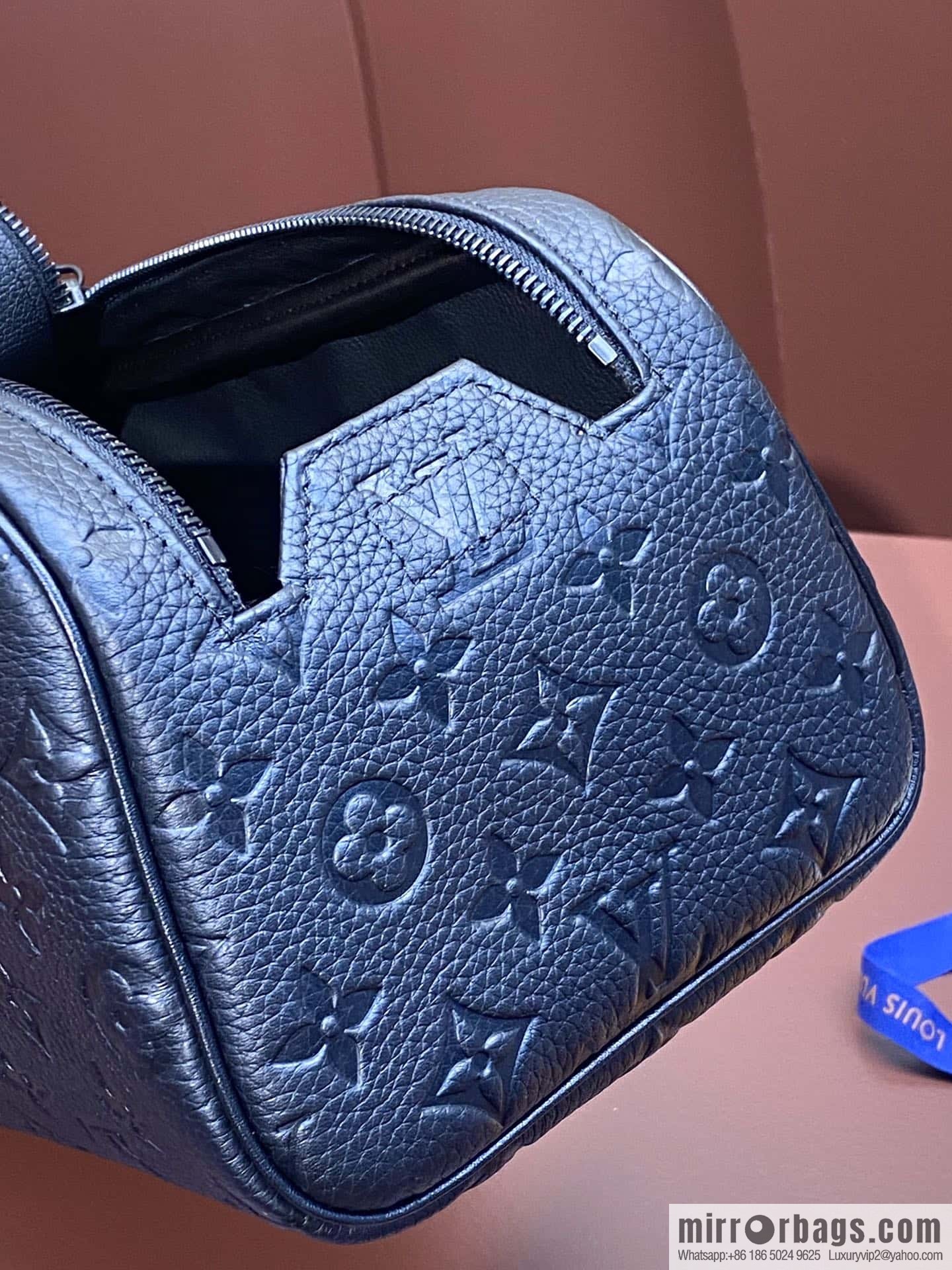 LV M59478 DOPP KIT toilet bag