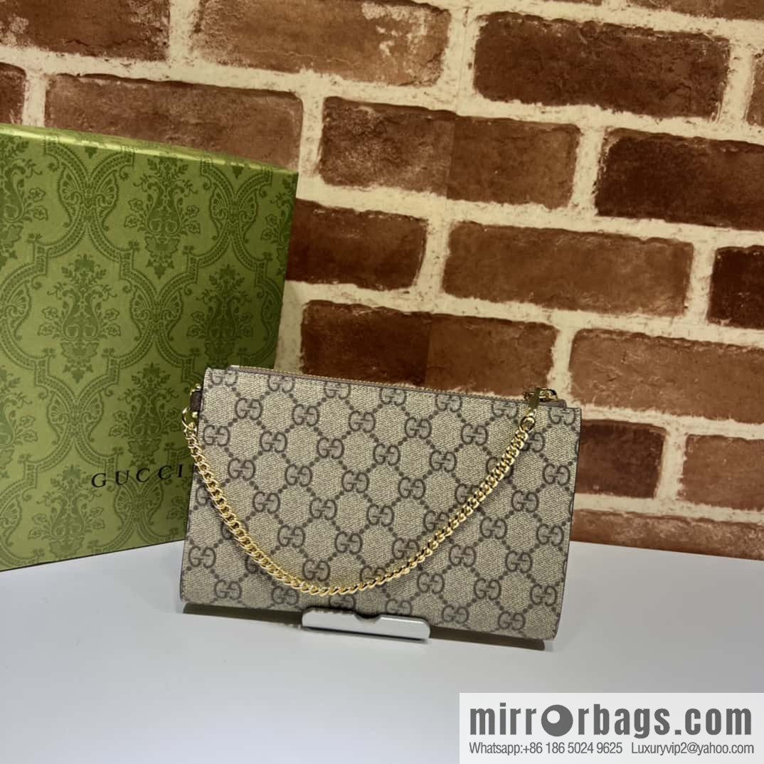 GUCCI double G strawberry hand wallet 726250 brown glue