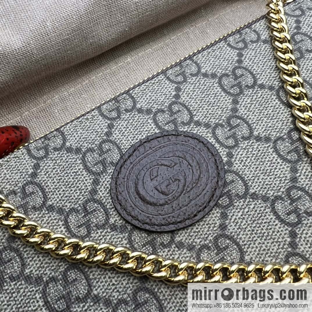 GUCCI double G strawberry hand wallet 726250 brown glue