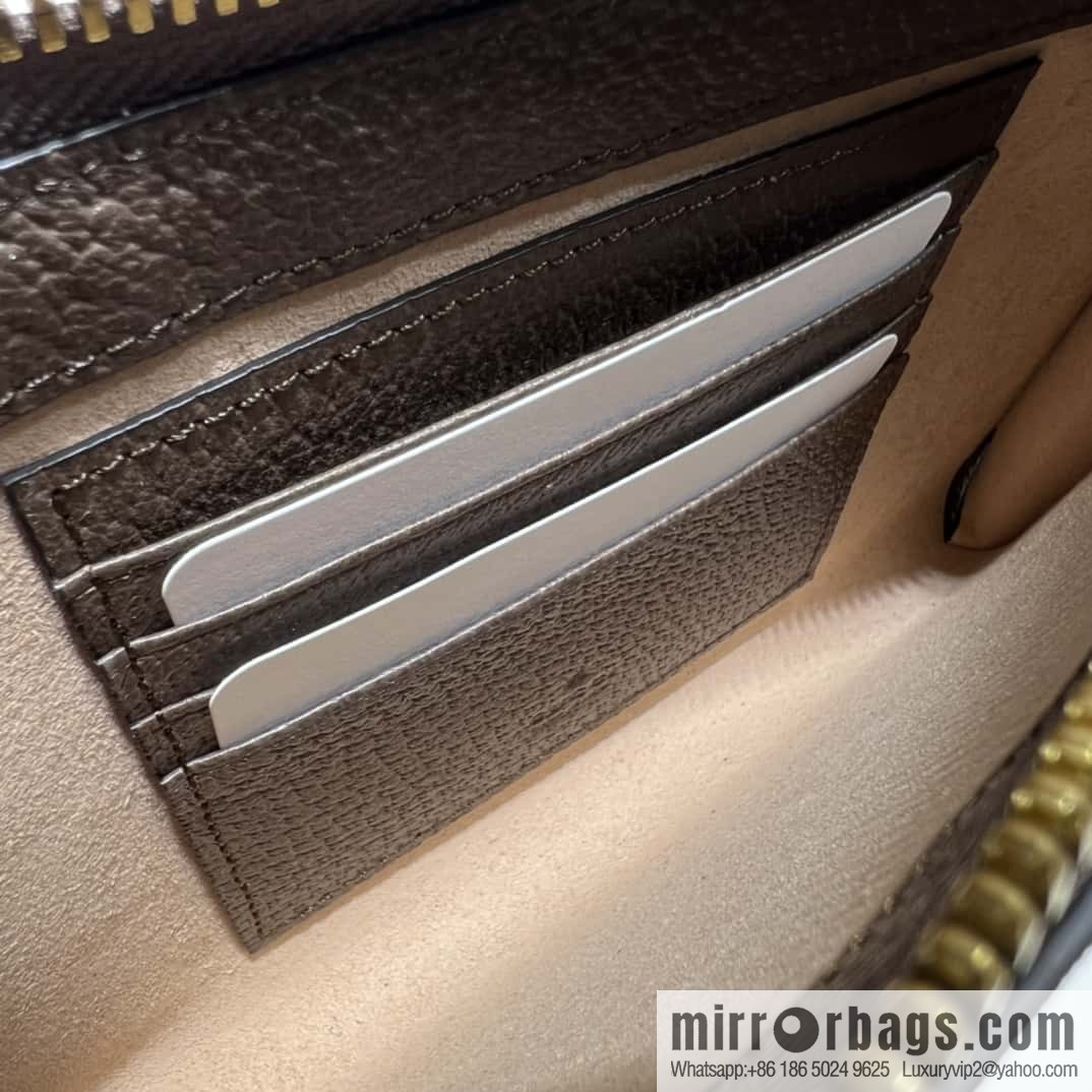 GUCCI double G strawberry hand wallet 726250 brown glue
