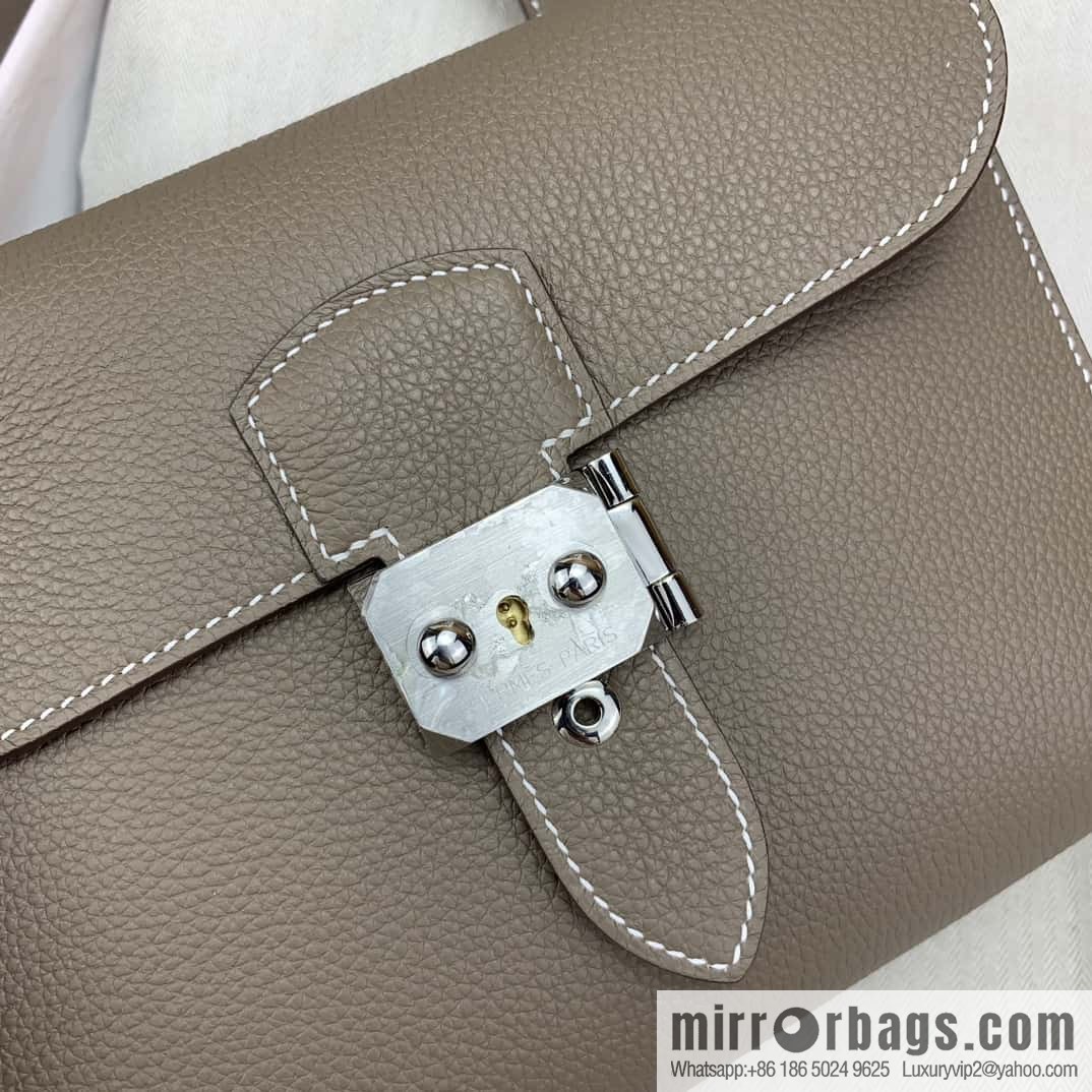 Hermès messenger bag Sac a depeches 21cm togo leather 18 elephant gray, silver buckle