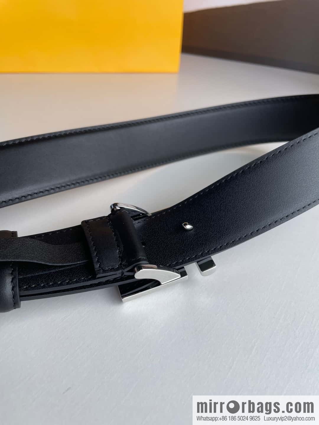 FENDI Fendi men's FF logo exquisite craftsmanship metal buckle, first layer cowhide belt