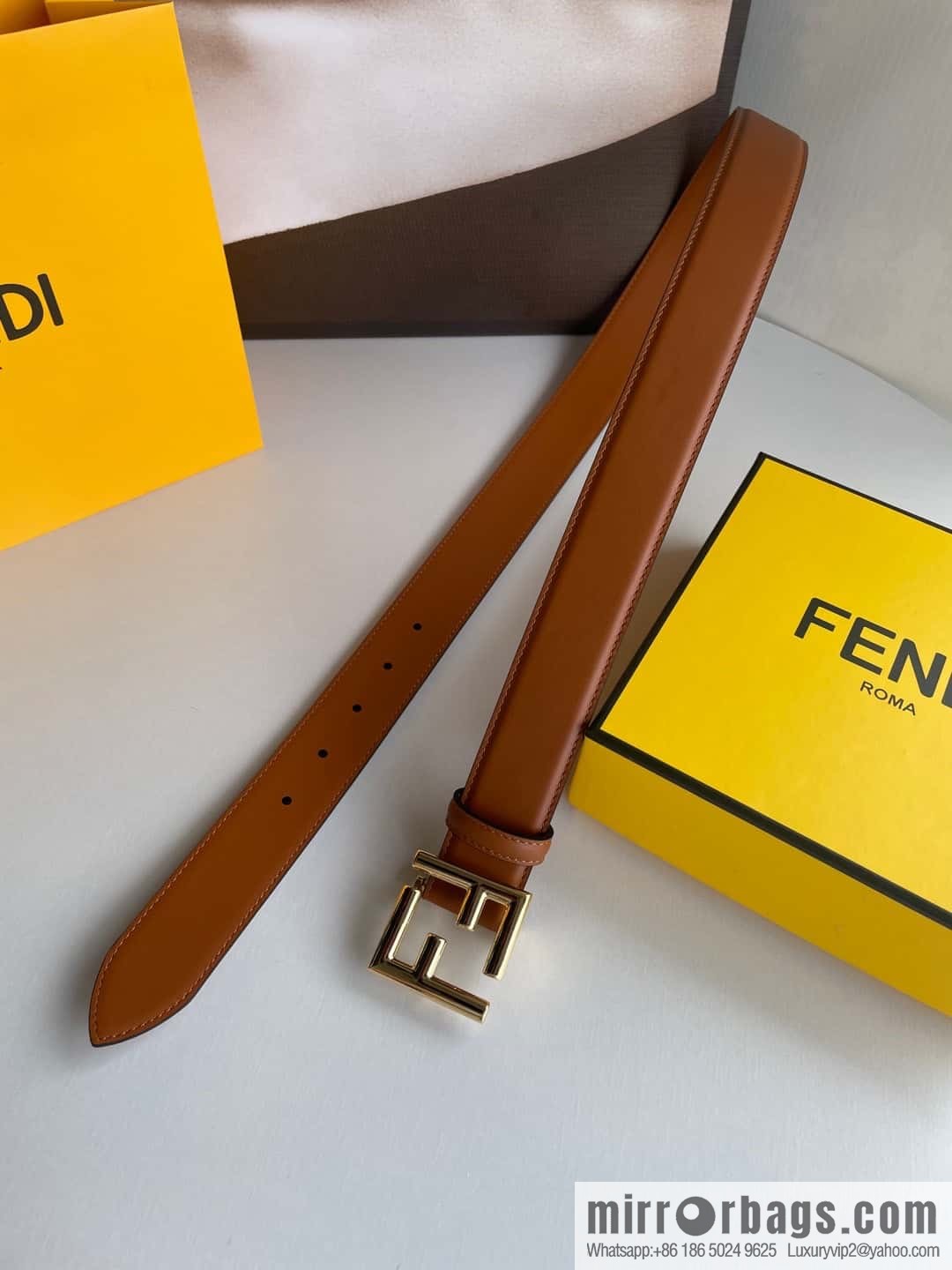 FENDI Fendi men's FF logo exquisite craftsmanship metal buckle, first layer cowhide belt