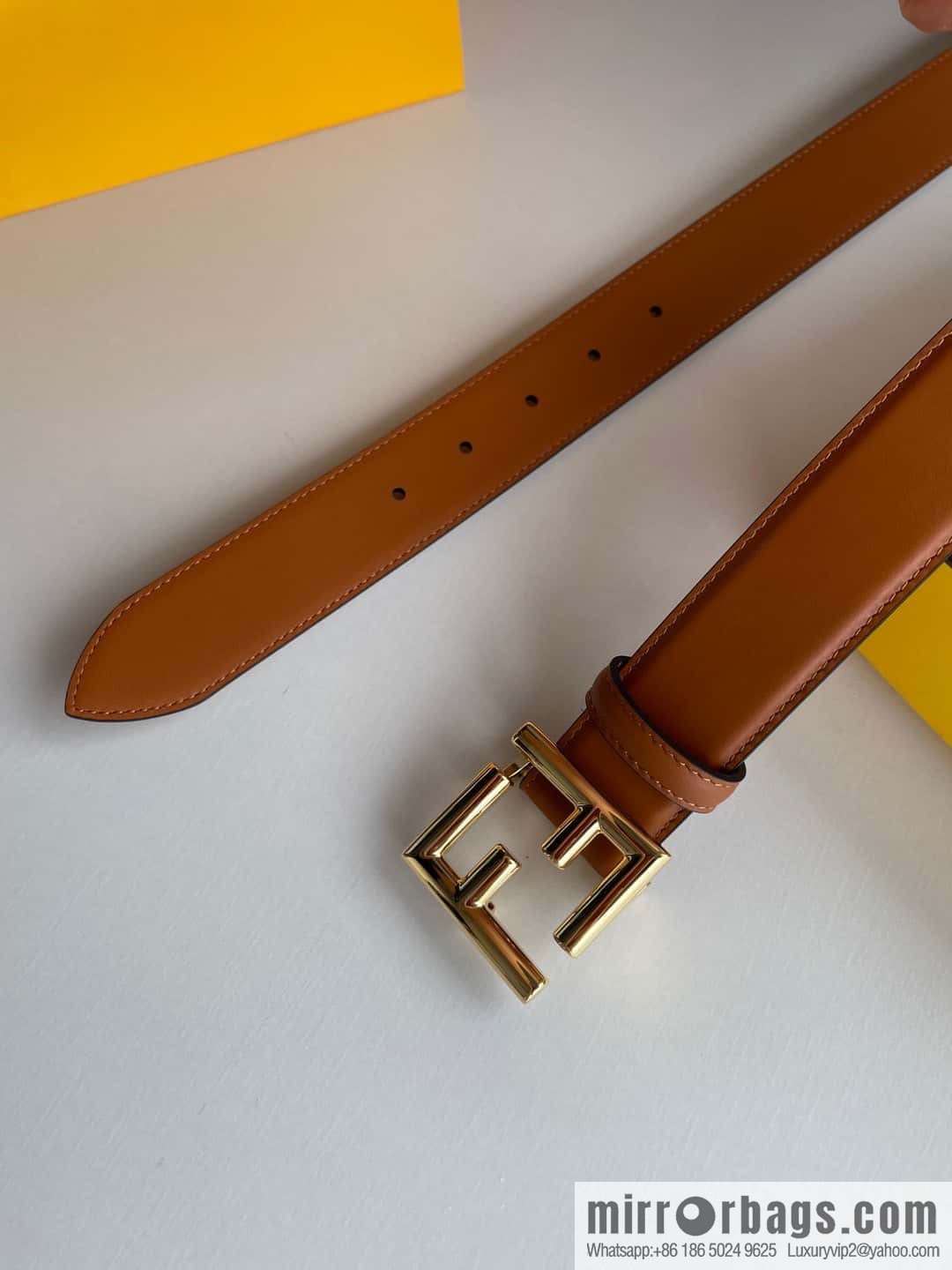 FENDI Fendi men's FF logo exquisite craftsmanship metal buckle, first layer cowhide belt