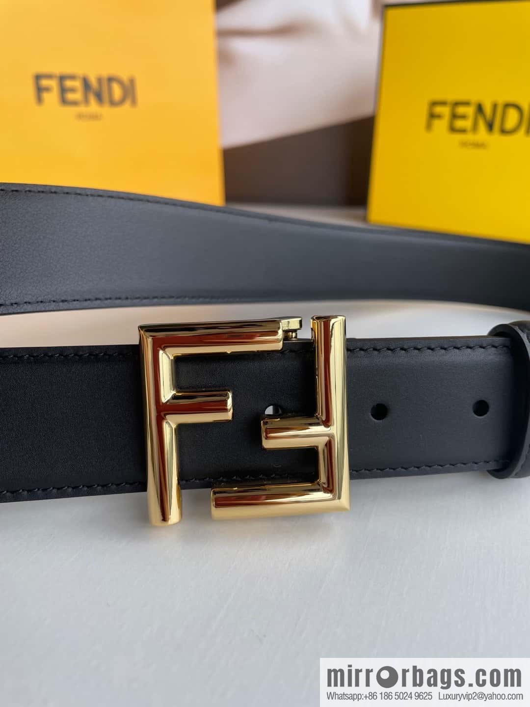 FENDI Fendi men's FF logo exquisite craftsmanship metal buckle, first layer cowhide belt