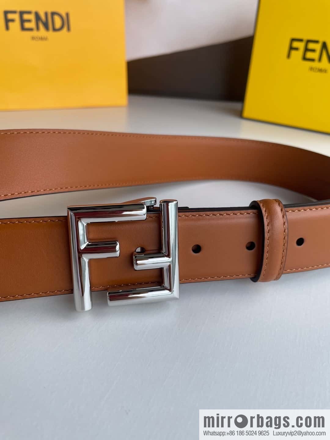 FENDI Fendi men's FF logo exquisite craftsmanship metal buckle, first layer cowhide belt