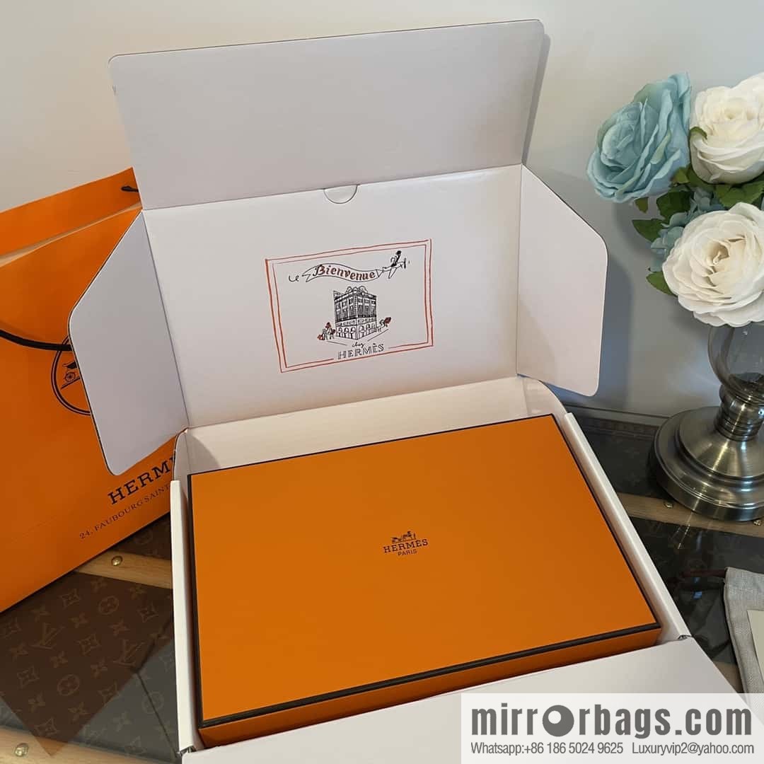 Hermès glossy platform loafers