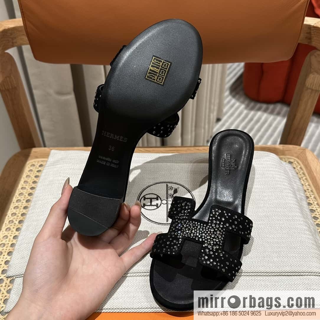Hermès' latest diamond-faced H slippers