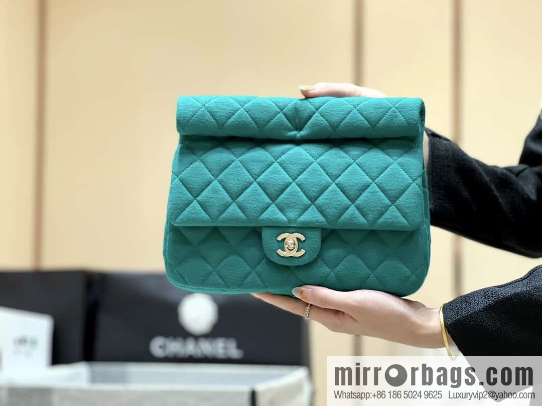 CHANEL Xiaoxiang 23A limited edition clutch bag AS4199