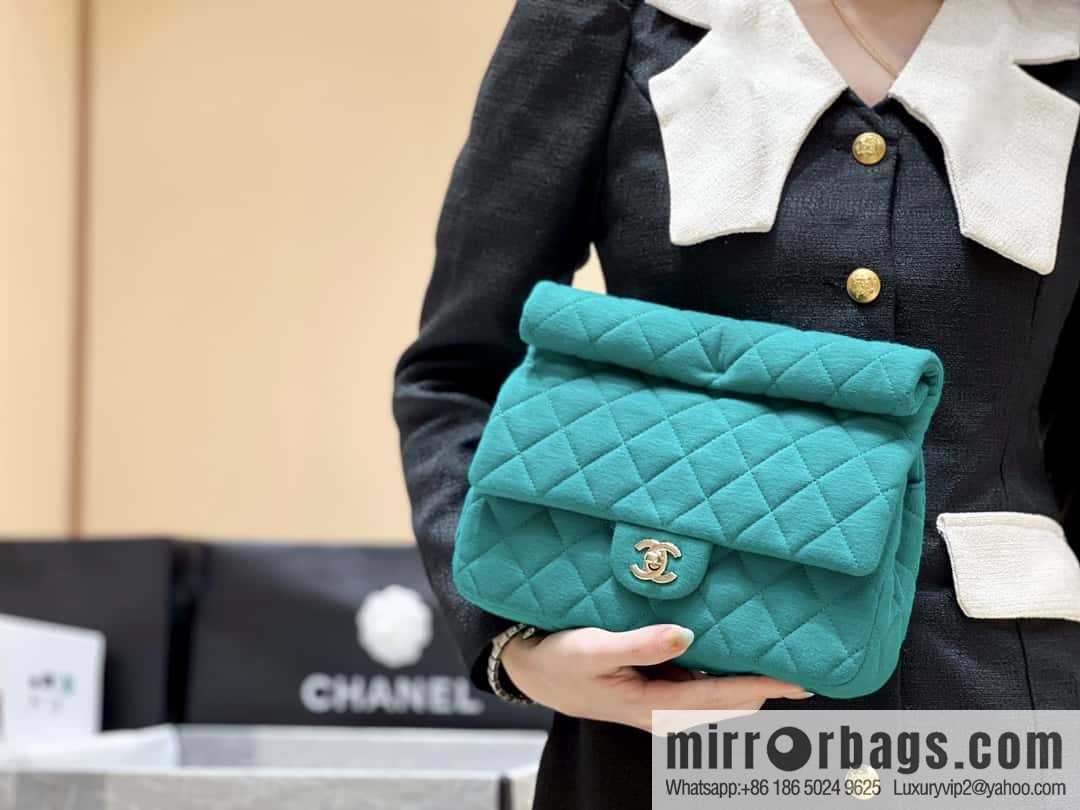 CHANEL Xiaoxiang 23A limited edition clutch bag AS4199