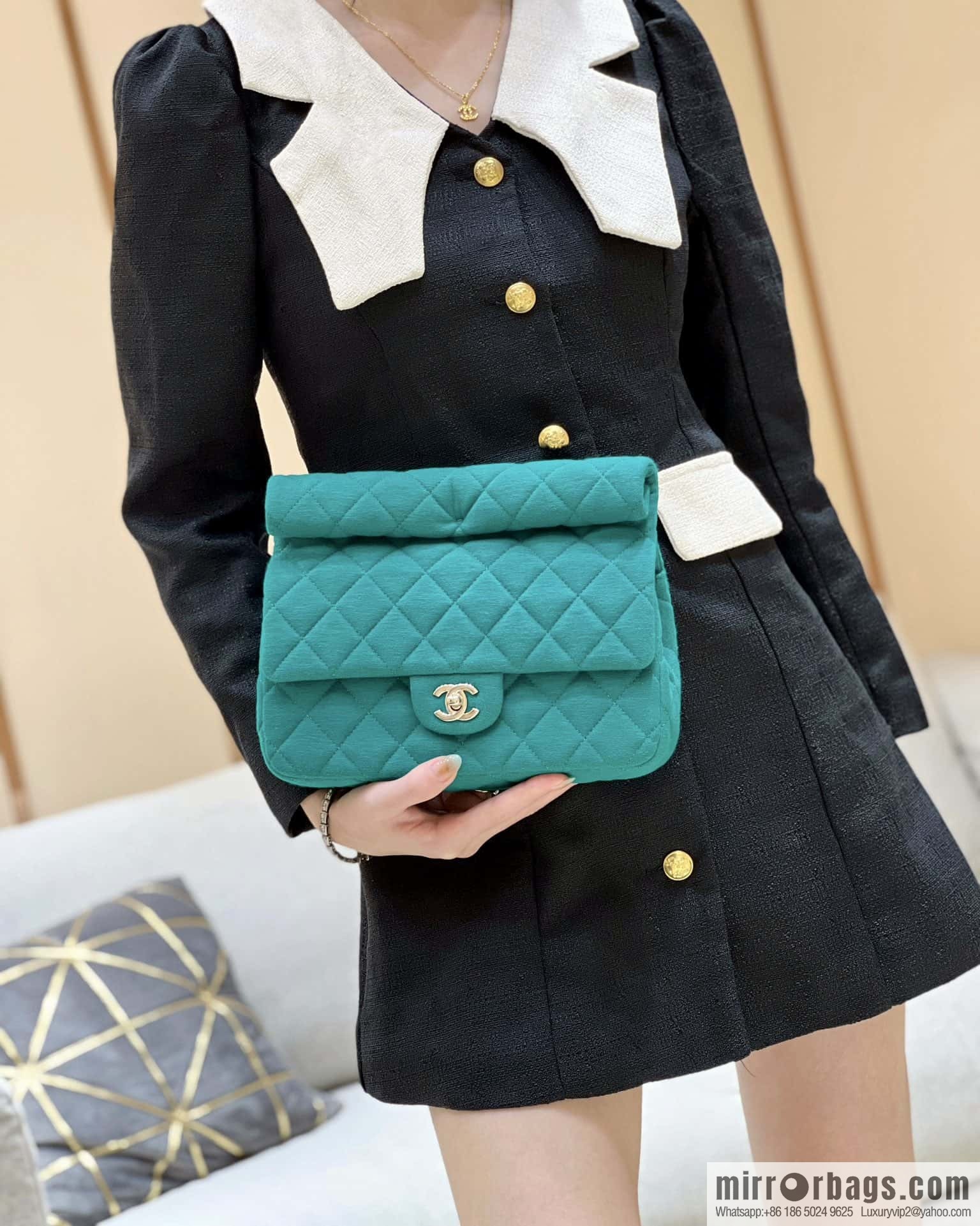 CHANEL Xiaoxiang 23A limited edition clutch bag AS4199
