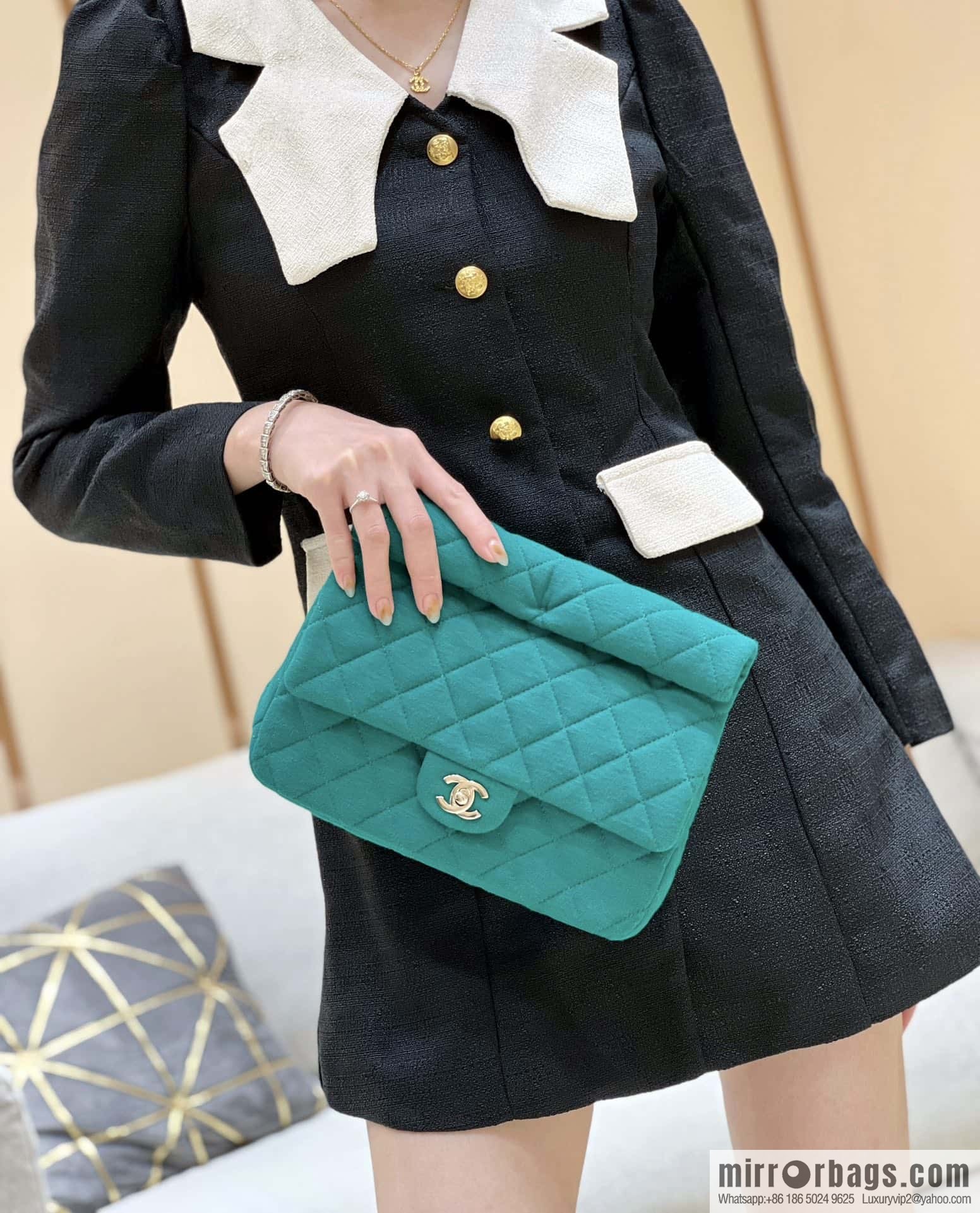 CHANEL Xiaoxiang 23A limited edition clutch bag AS4199