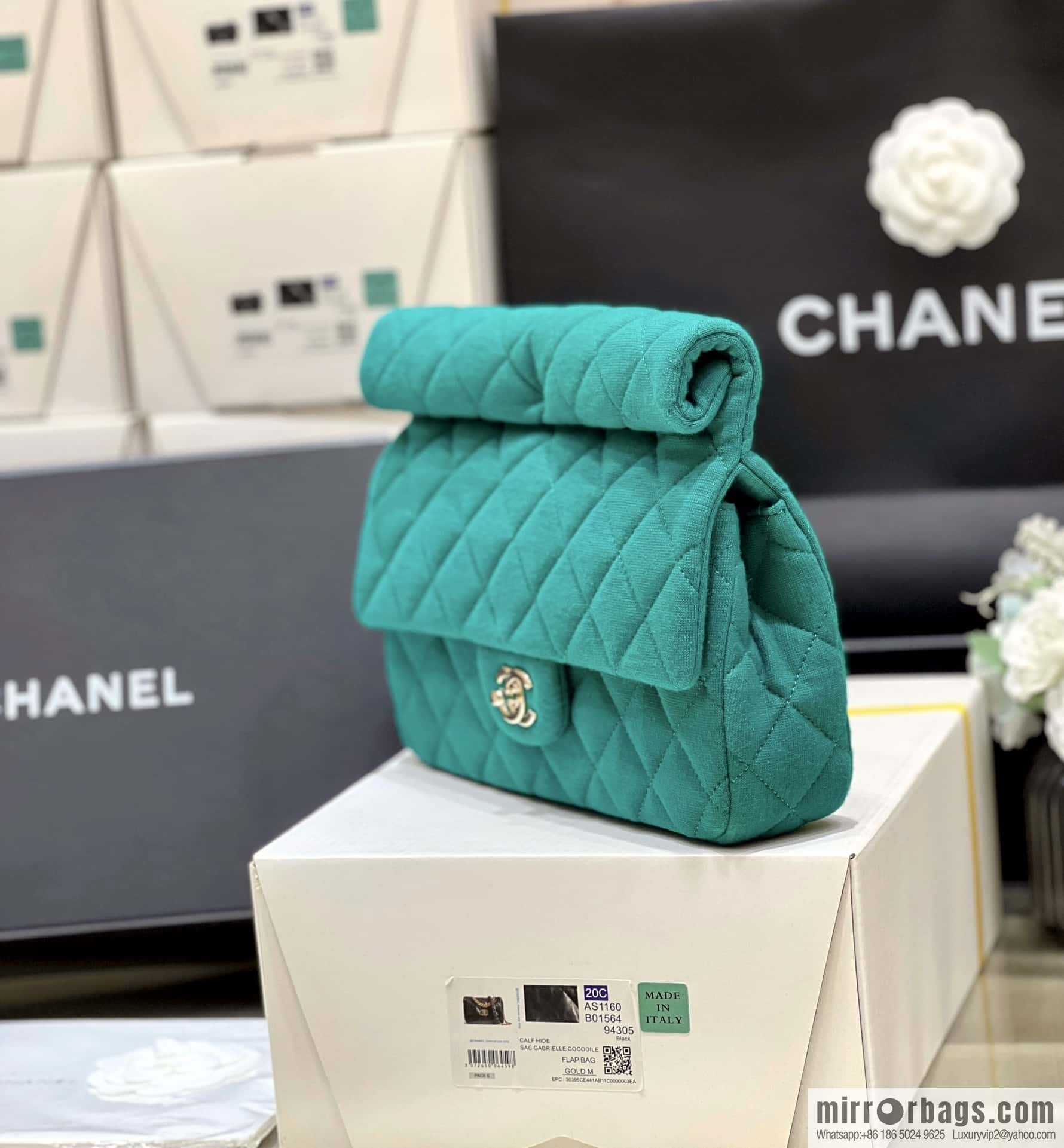 CHANEL Xiaoxiang 23A limited edition clutch bag AS4199
