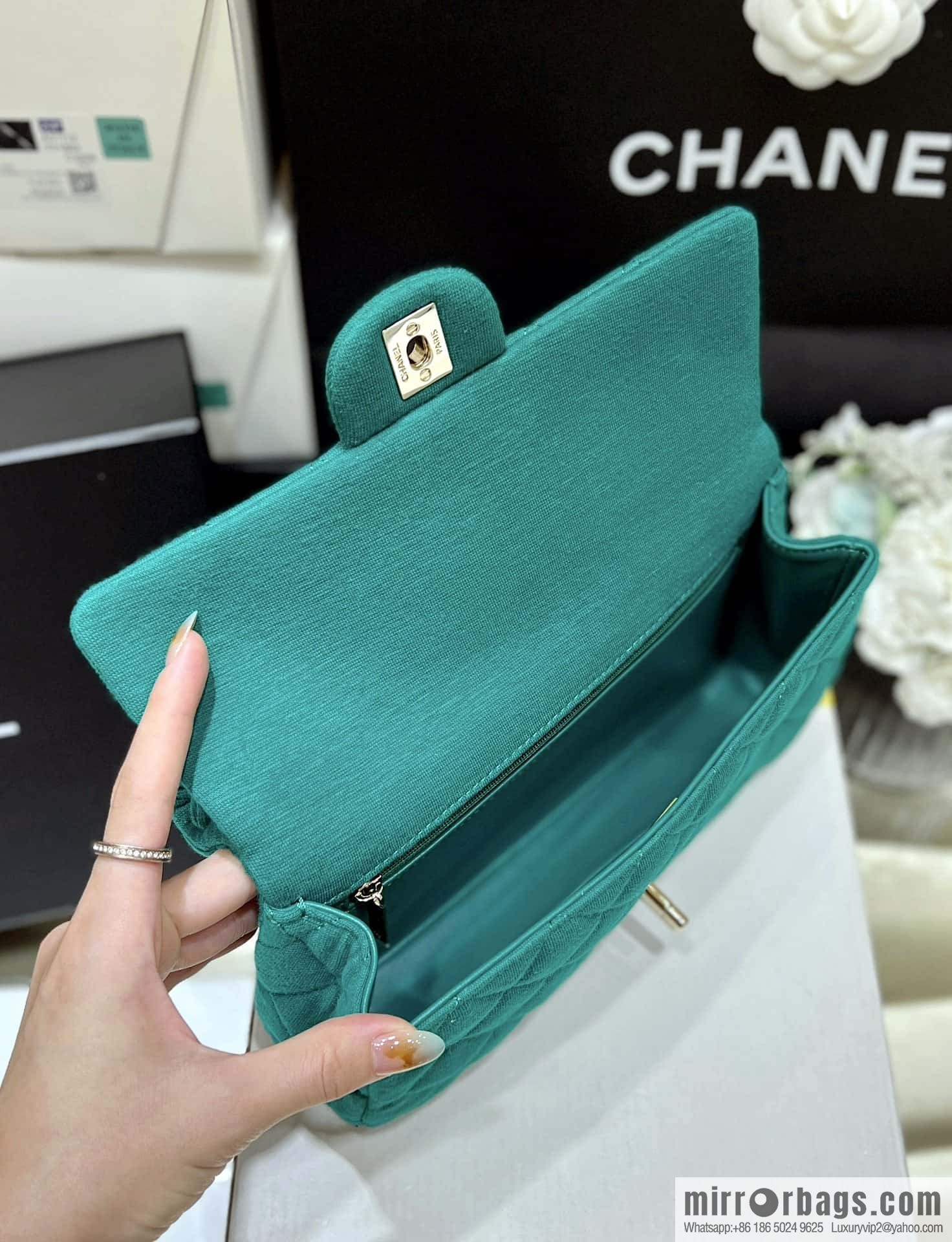 CHANEL Xiaoxiang 23A limited edition clutch bag AS4199
