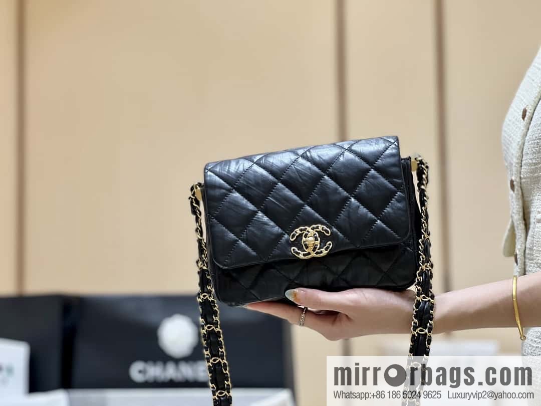 CHANEL 23K Autumn and Winter Series 19 Vintage Tofu Bag AS4423