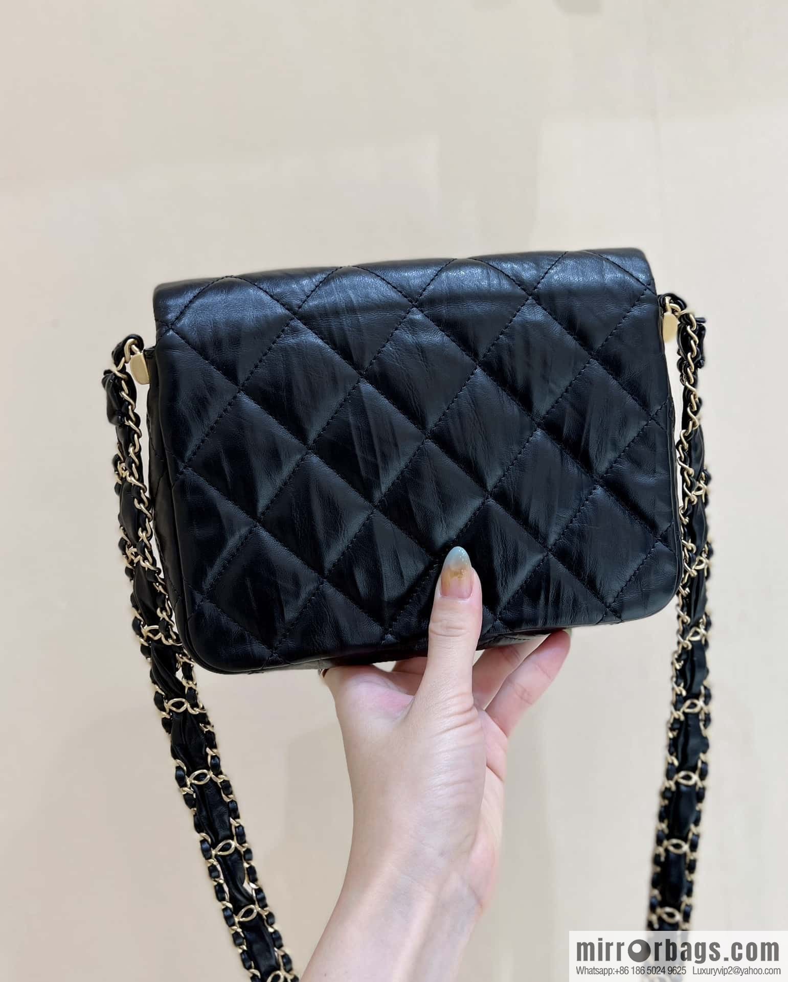 CHANEL 23K Autumn and Winter Series 19 Vintage Tofu Bag AS4423