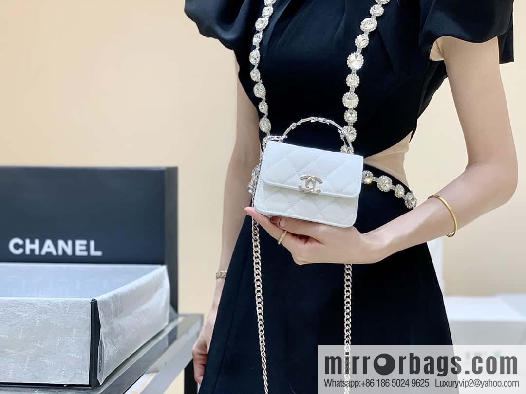 CHANEL 2022cc spring/summer collection, enamel handle small satchel AP2758 white