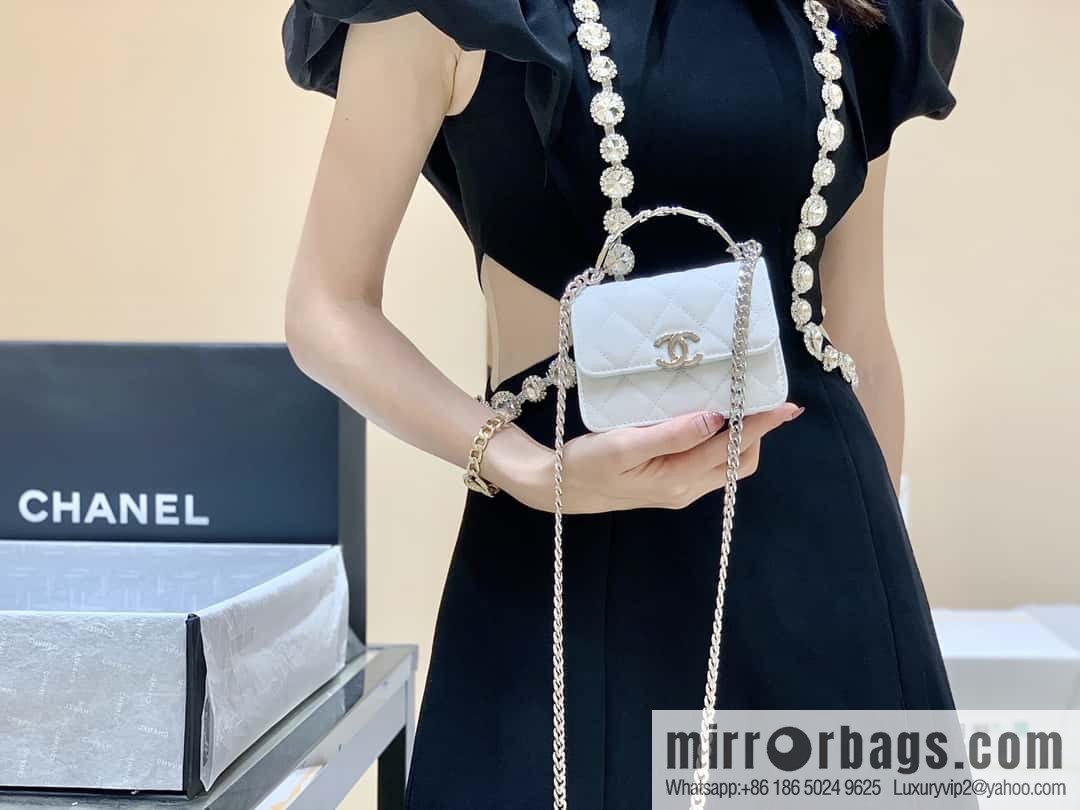 CHANEL 2022cc spring/summer collection, enamel handle small satchel AP2758 white