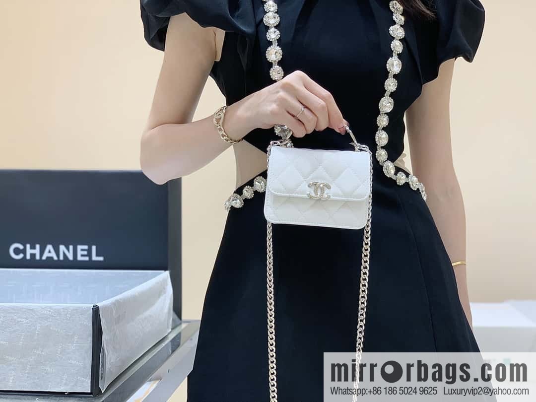 CHANEL 2022cc spring/summer collection, enamel handle small satchel AP2758 white