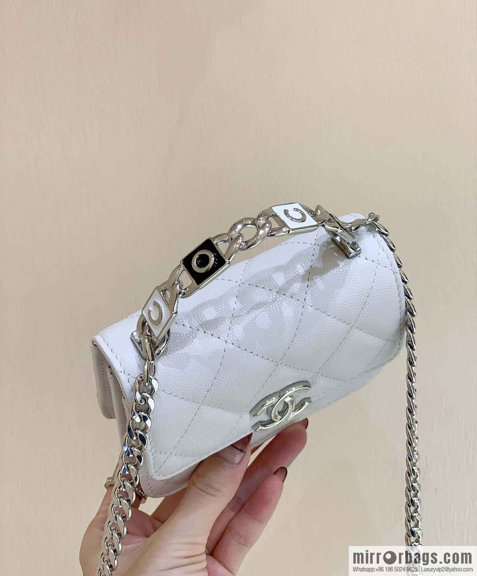 CHANEL 2022cc spring/summer collection, enamel handle small satchel AP2758 white