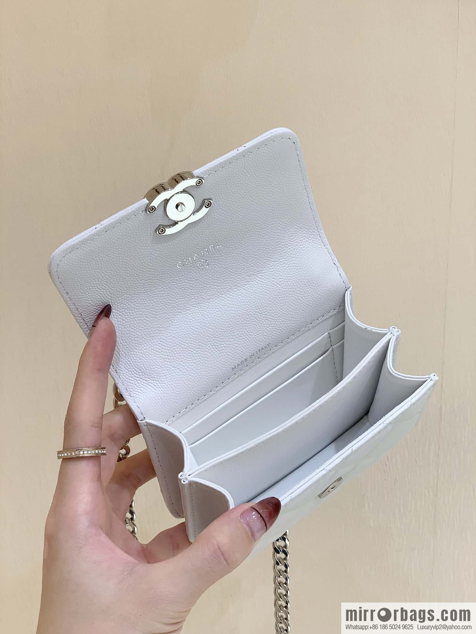CHANEL 2022cc spring/summer collection, enamel handle small satchel AP2758 white