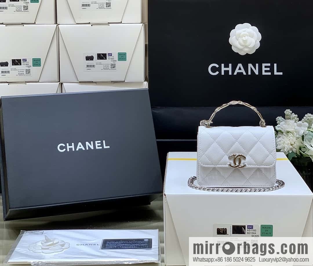 CHANEL 2022cc spring/summer collection, enamel handle small satchel AP2758 white