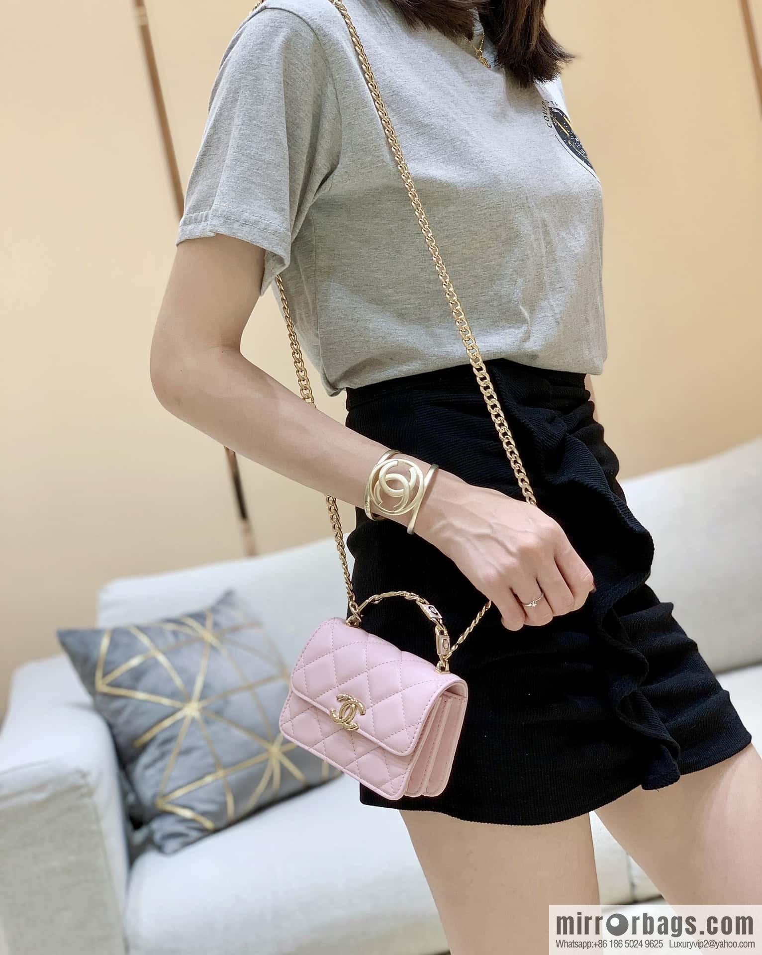 CHANEL 2022cc spring/summer collection, enamel handle small satchel AP2758 pink