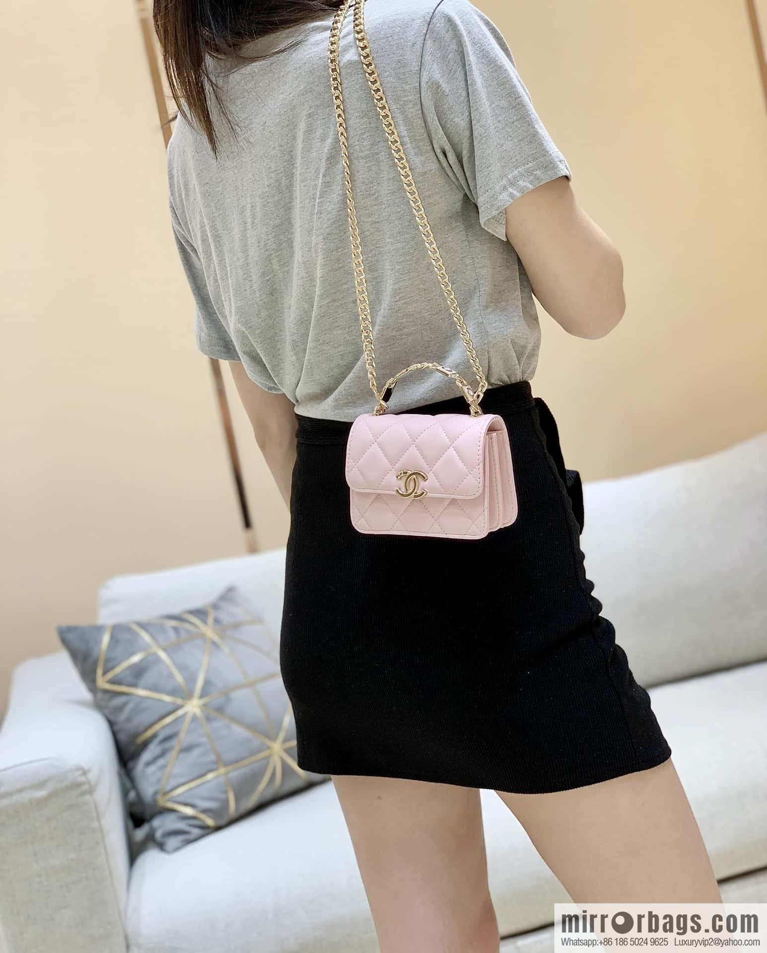 CHANEL 2022cc spring/summer collection, enamel handle small satchel AP2758 pink