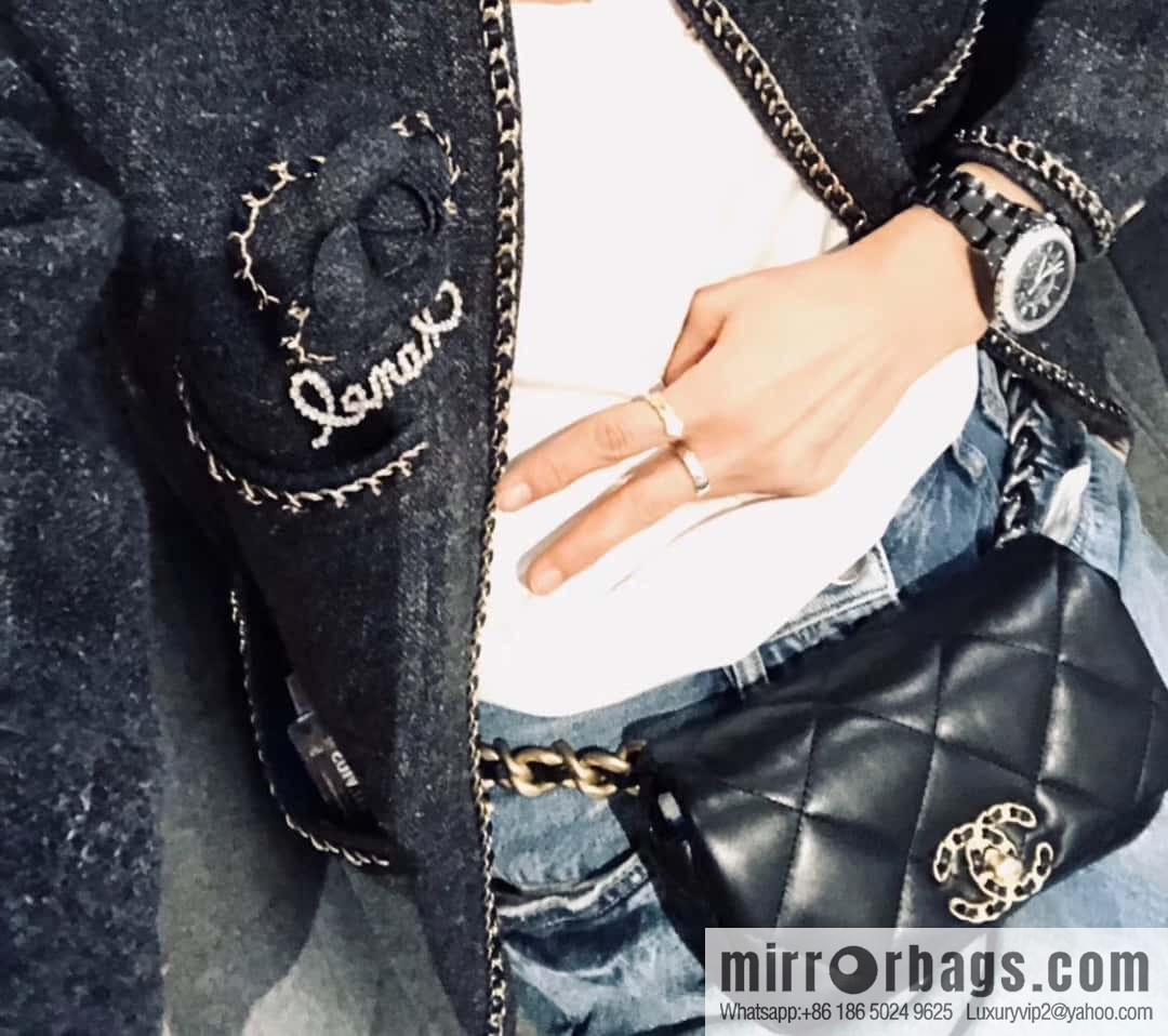 CHANEL 9 Limited Edition Fanny Pack AS1163