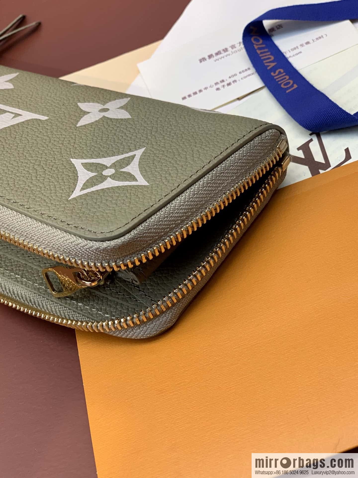 LV M82478 Clémence Wallet