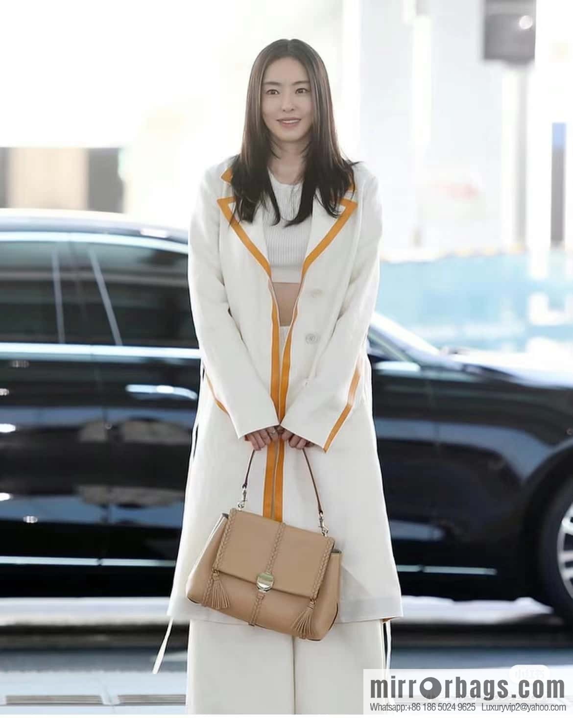 Chloe Penelope Gold Coin Bag, Large Dropped Leather, Apricot 35cm