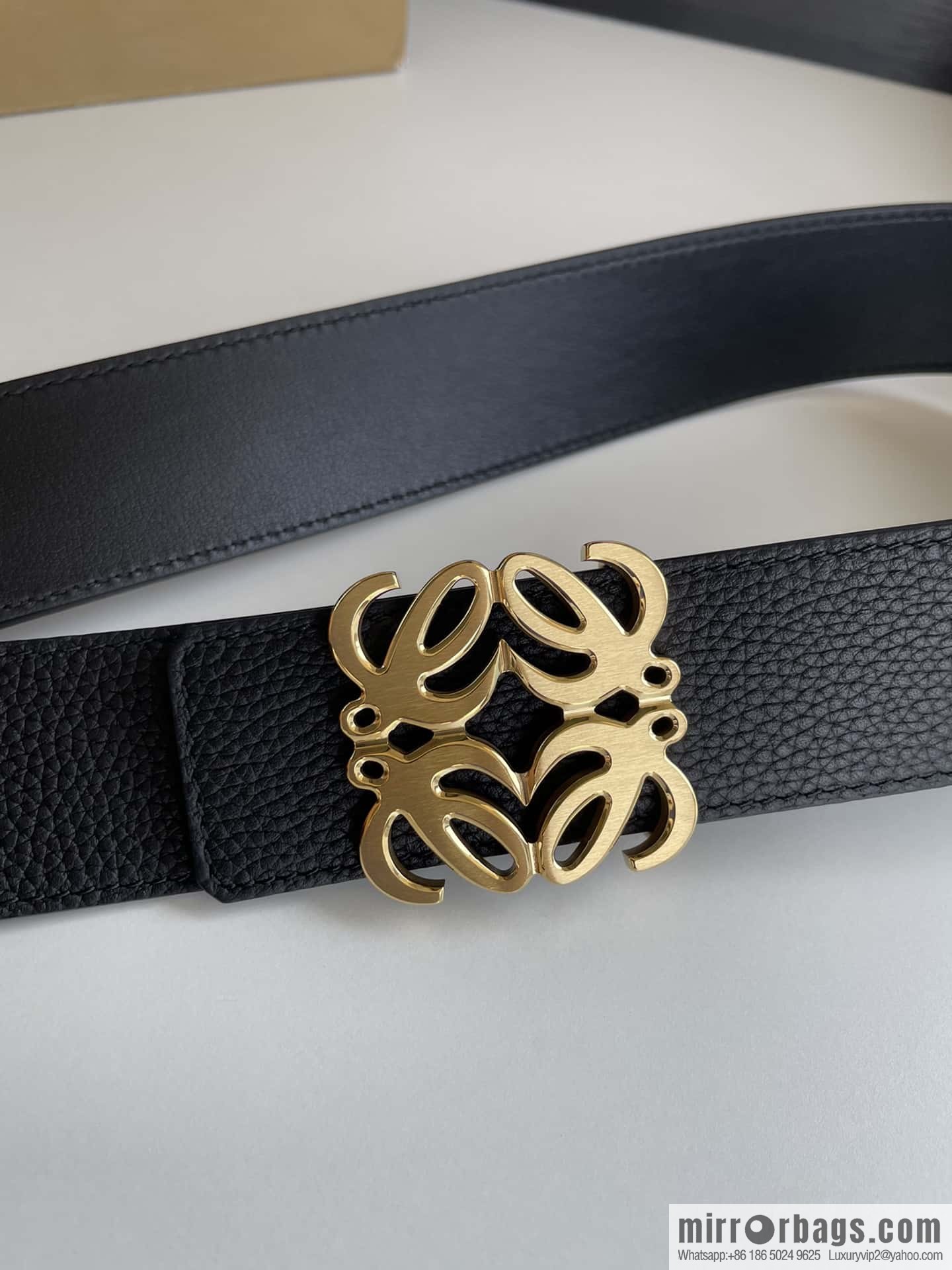 LOEVE Luo Yiwei stainless steel logo pattern metal buckle with the first layer of cowhide double-sided belt 40mm