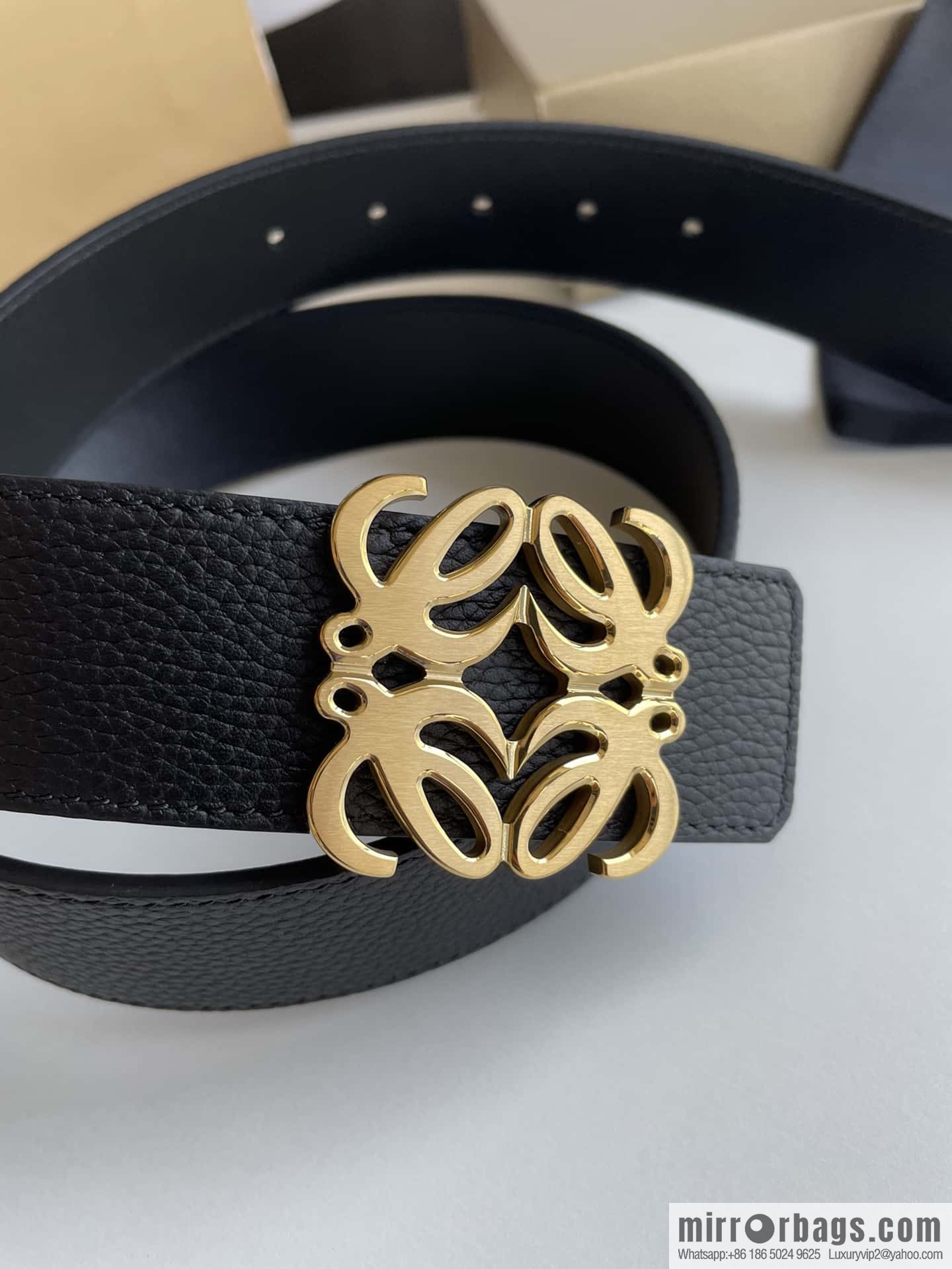 LOEVE Luo Yiwei stainless steel logo pattern metal buckle with the first layer of cowhide double-sided belt 40mm