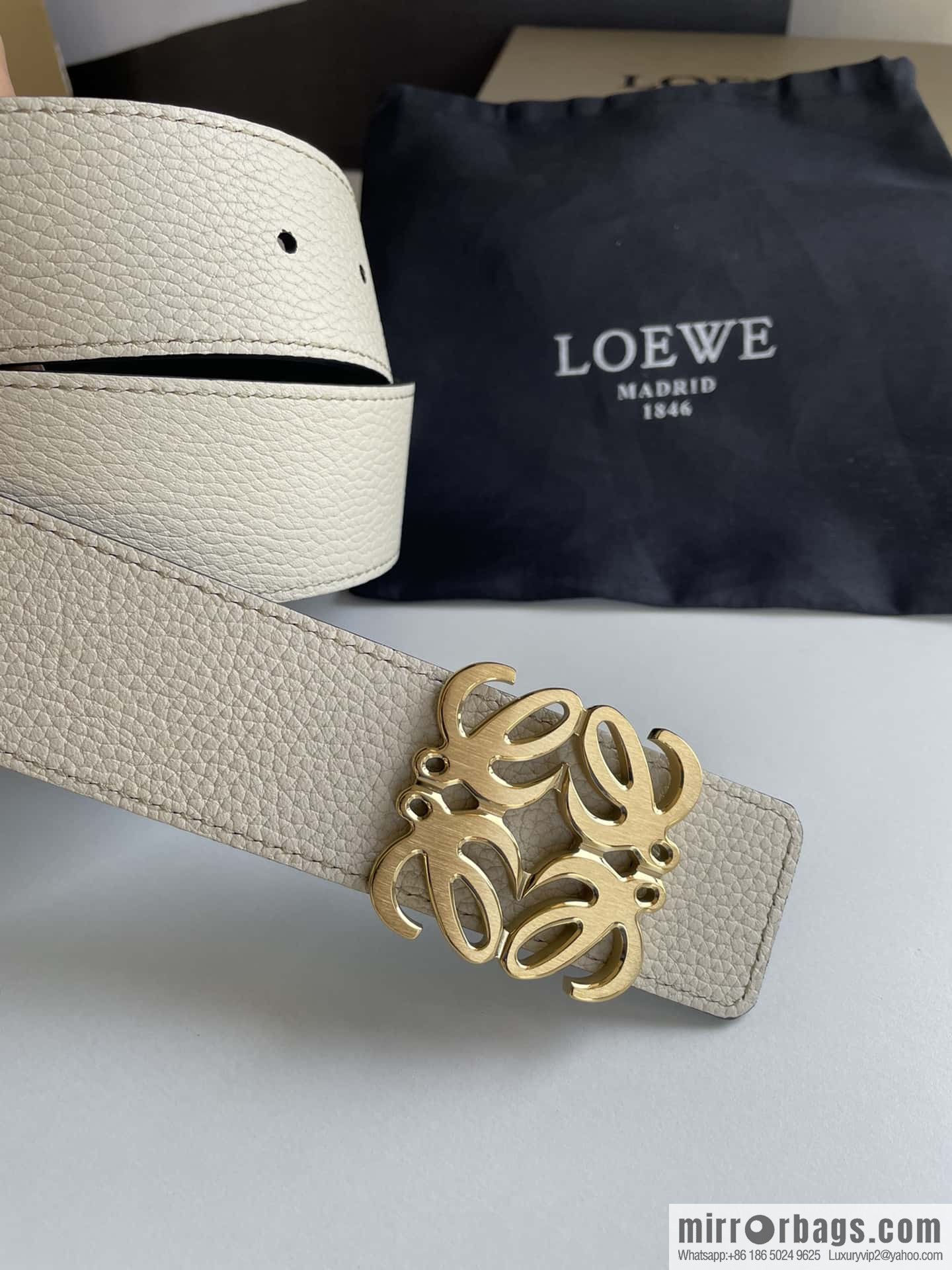 LOEVE Luo Yiwei stainless steel logo pattern metal buckle with the first layer of cowhide double-sided belt 40mm