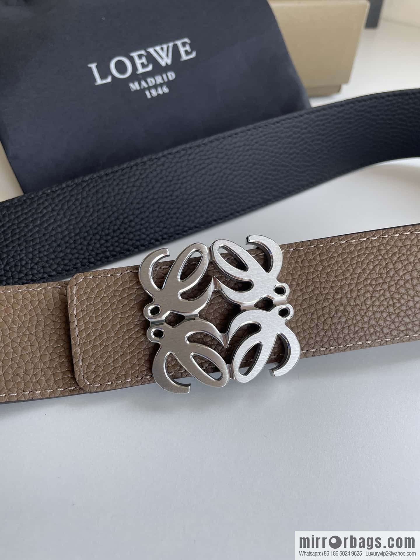 LOEVE Luo Yiwei stainless steel logo pattern metal buckle with the first layer of cowhide double-sided belt 40mm
