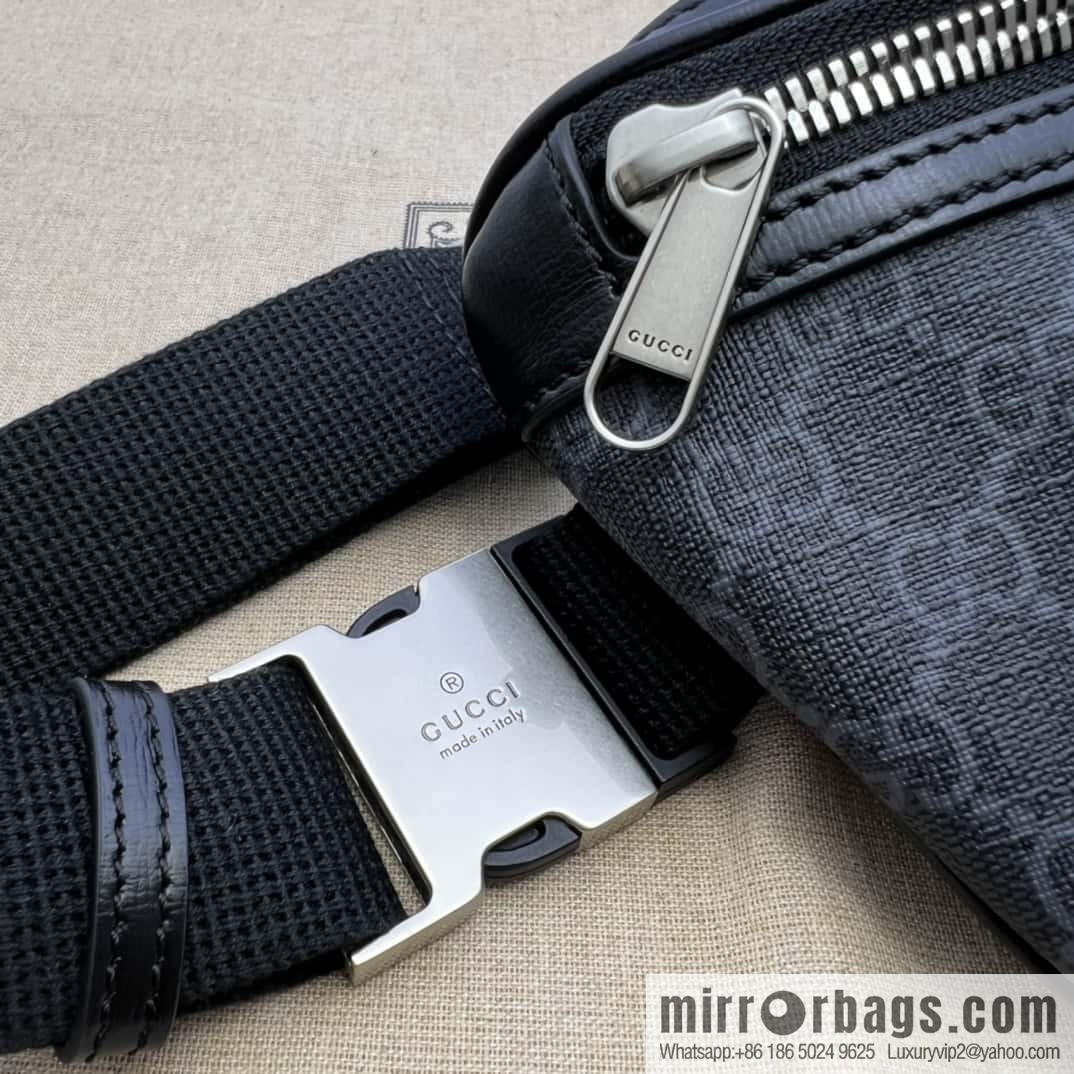 GUCCI GG large fanny pack 733240g glue