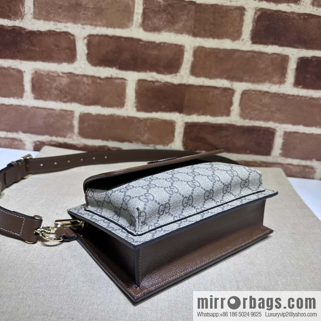 GUCCI interlocking double G logo GG fanny pack 746300 brown