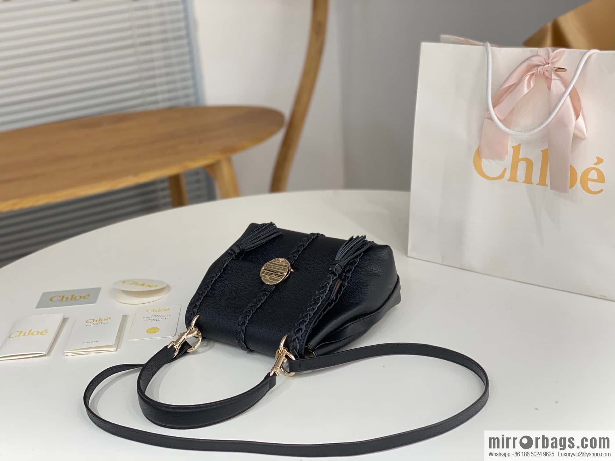 Chloe Penelope Gold Coin Bag, Medium Dropped Leather Black 25CM