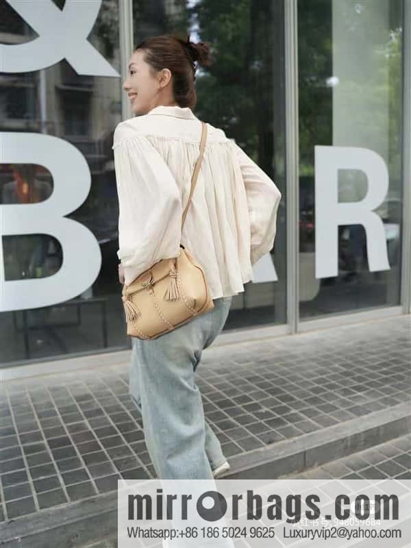 Chloe Penelope Gold Coin Bag, Medium Dropped Leather, Apricot 25CM